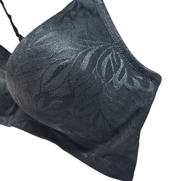 Breezies Black Floral Women's Wireless Bra 44D - Picture 2 of 10